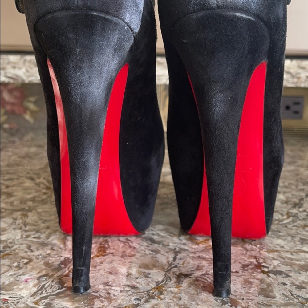 Christian Louboutin Suede Leather Heels - Picture 5 of 8